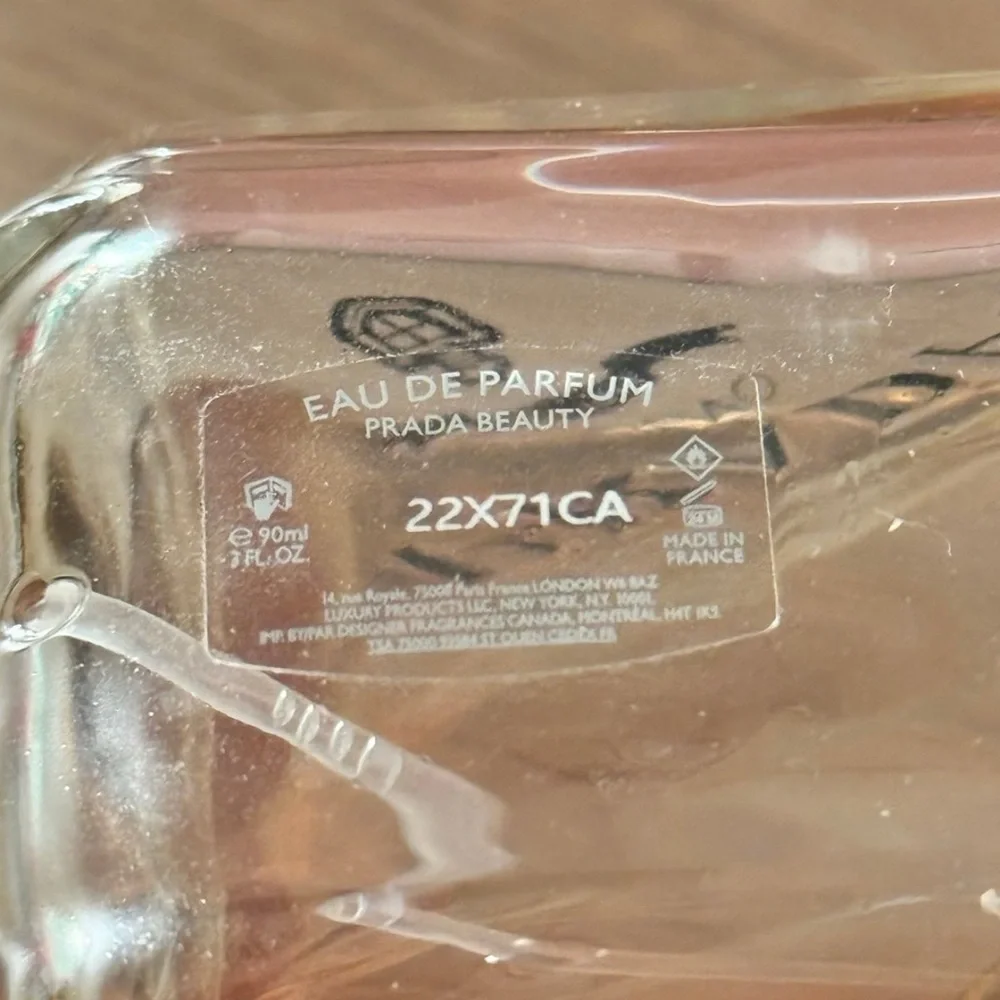 Prada Paradoxe Eau de Parfum 3oz - Picture 3 of 3